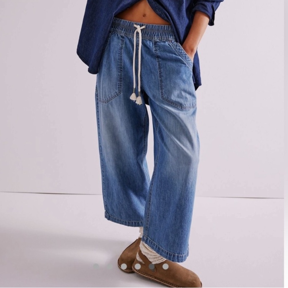 NWT Free People We The Free Easy Peasy Pull on jeans - M